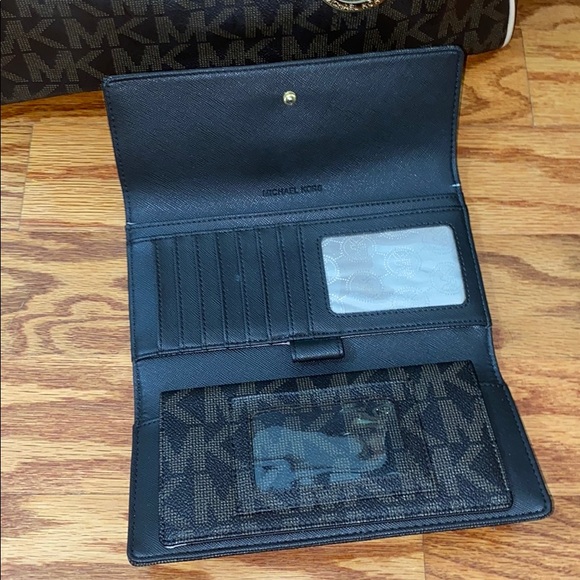 Brown Michael Kors Satchel Handbag and Wallet - Picture 2 of 6